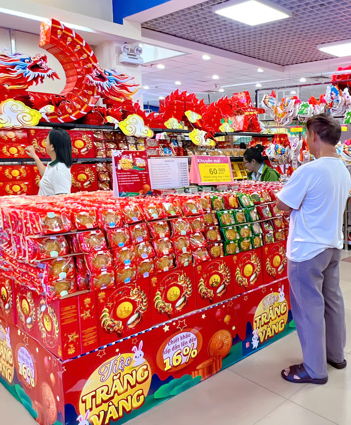 Saigon Co.op chiết khấu lên đến 16% cho các đơn hàng bánh Trung Thu.