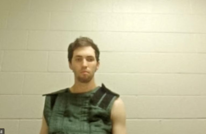 Nghi phạm Tyler Robinson xuất hiện qua video từ nhà tù. (Ảnh: Reuters)