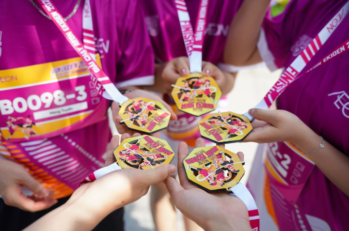 Huy chương được thiết kế từ vật liệu tái chế thân tịiện với môi trường.