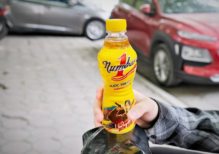 Với các thành phần bổ sung năng lượng, giúp tỉnh táo tức thì, Number 1 là người bạn đồng hành quen thuộc của người trẻ, cùng họ vượt qua thử thách trong công việc, cuộc sống để trở thành phiên bản tốt hơn của chính mình.