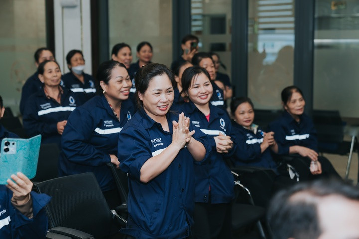 Hoạt động đào tạo và hỗ trợ cho lực lượng thu gom ve chai phi chính thức.