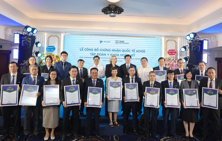 18 bệnh viện và phòng khám trực thuộc Tập đoàn y khoa Hoàn Mỹ chính thức được Ủy ban Tiêu chuẩn Y tế Úc (ACHSI) công nhận chất lượng. (Ảnh: HM)