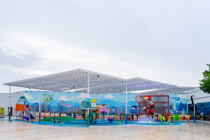 Toàn cảnh Sân chơi Sky Park với chủ đề Công viên Đại Dương mở cửa hoàn toàn miễn phí cho các bé.