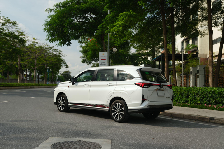 Sở hữu Veloz Cross phiên bản kỷ niệm 30 năm với nhiều ưu đãi hấp dẫn.