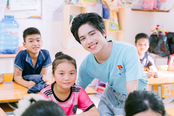 Tùng Sơn tích cực tham gia các hoạt động cộng đồng. (Ảnh: NVCC)