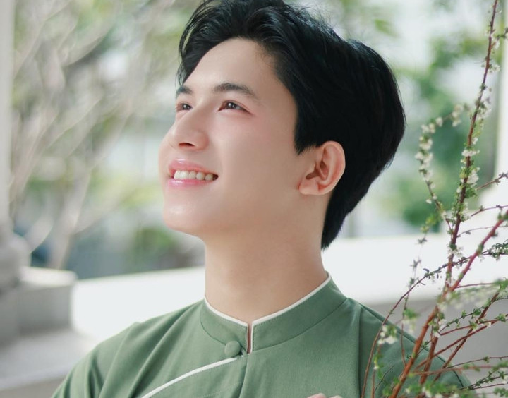 Tùng Sơn dự định học tiếp thạc sĩ ngành truyền thông hoặc báo chí. (Ảnh: NVCC)