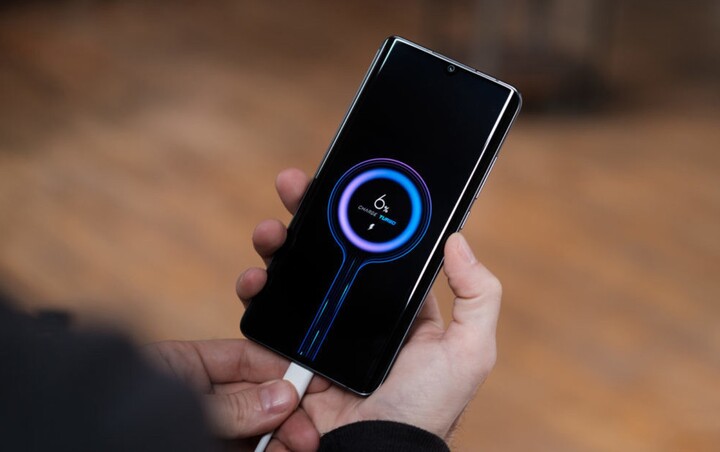 Thói quen gây hao pin trên điện thoại Android