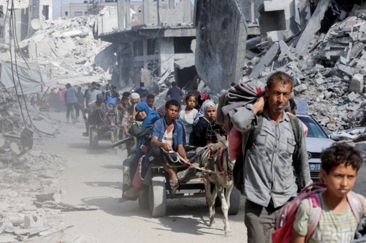 Người dân Palestine trở về các khu dân cư tan hoang của họ. (Ảnh: Reuters)