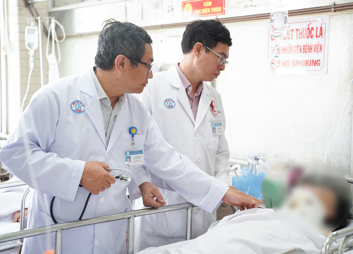 Vụ bắn hai mẹ con người tình rồi tự vẫn: Người mẹ liệt tứ chi