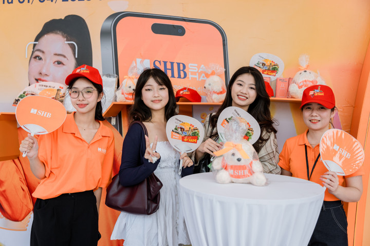 Đêm nhạc V Fest 'cháy' hết mình, điểm hẹn sống ảo từ SHB 'chất lừ' - 7