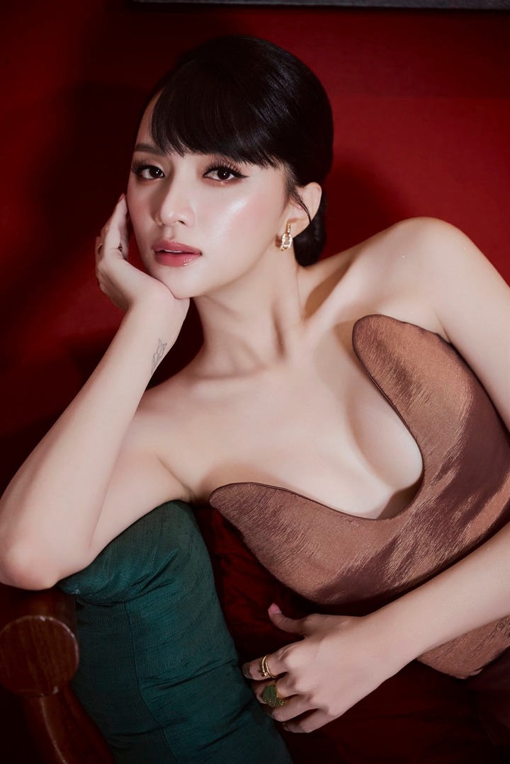Thông tin Hương Giang thi Miss Universe 2025 đang nhận nhiều tranh luận.