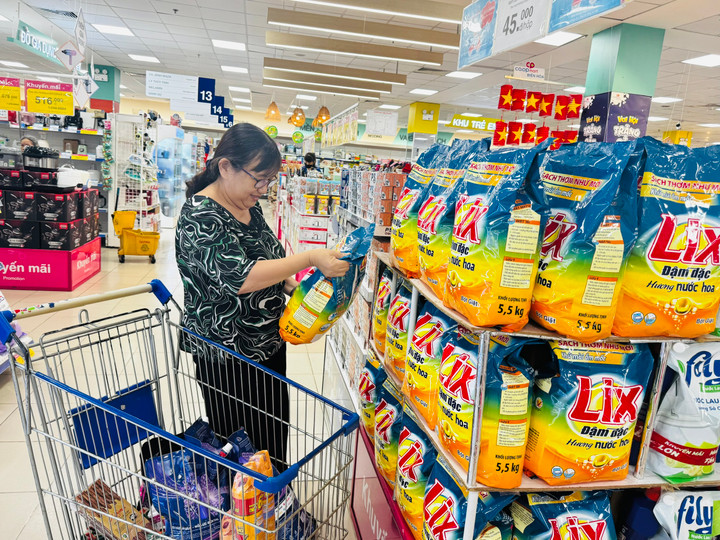 Người tiêu dùng chọn mua hóa phẩm size đại để tiết kiệm hơn, phù hợp với thói quen tiêu dùng.