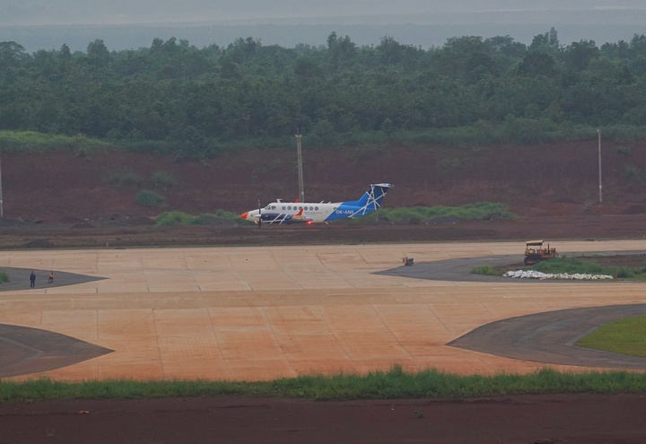 Sân bay Long Thành đón chuyến bay hiệu chuẩn đầu tiên