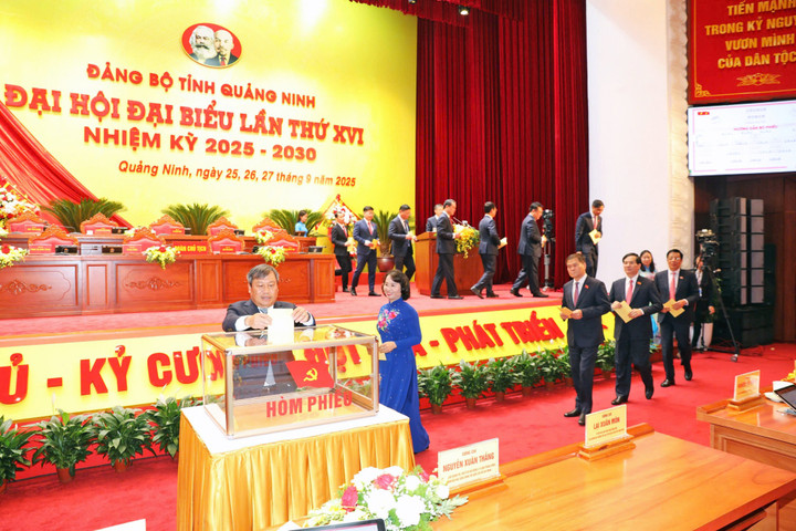 Ông Vũ Đại Thắng tái đắc cử Bí thư Tỉnh ủy Quảng Ninh - 2