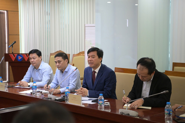 Ông Ngô Minh Hiển, Phó Tổng Giám đốc Đài TNVN phát biểu. (Ảnh: Đinh Trung)