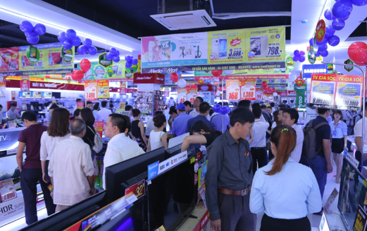 MediaMart 8 năm liên tiếp đạt Top 10 Công ty uy tín ngành Bán lẻ - 4