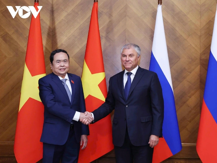 Chủ tịch Quốc hội Trần Thanh Mẫn gặp Chủ tịch Duma Quốc gia Nga Vyacheslav Victorovich Volodin tại Nga vào tháng 9/2024.