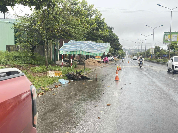 Hiện trường vụ tai nạn giao thông. (Ảnh: Minh Hiếu)