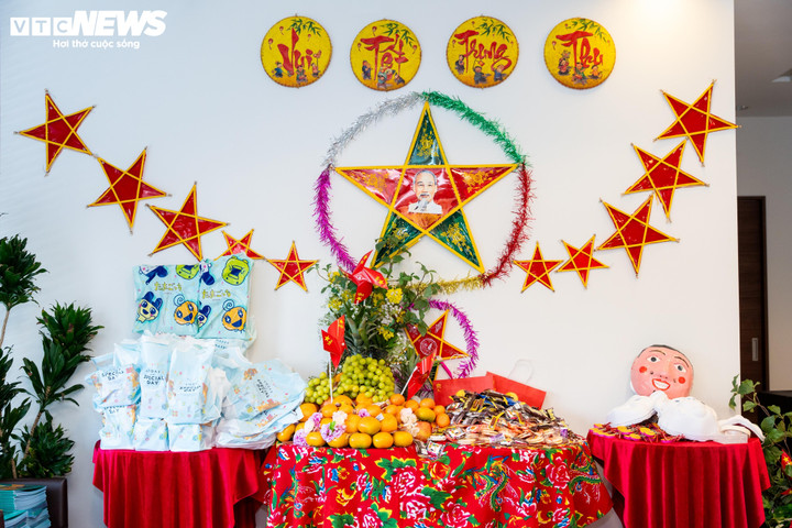 Chương trình “Vui hội trăng rằm – Tết Trung thu 2025” do Tổng Lãnh sự quán Việt Nam tại Fukuoka phối hợp cùng Hội Người Việt Nam tại Fukuoka (AVF) và Mạng lưới giảng dạy tiếng Việt và văn hoá Việt Nam toàn cầu tổ chức dành cho các em thiếu nhi và gia đình kiều bào tại khu vực Kyushu.