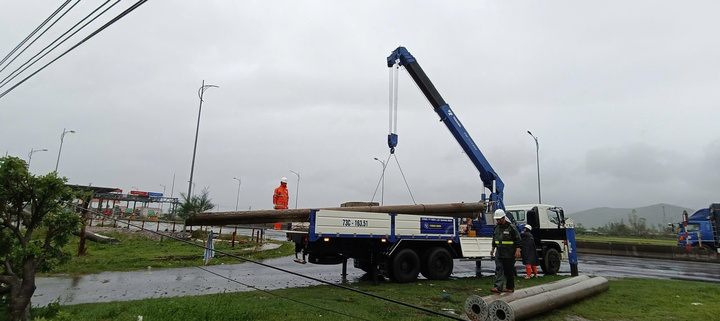 EVN cập nhật tình hình vận hành và cung cấp điện sau bão số 10 - 2