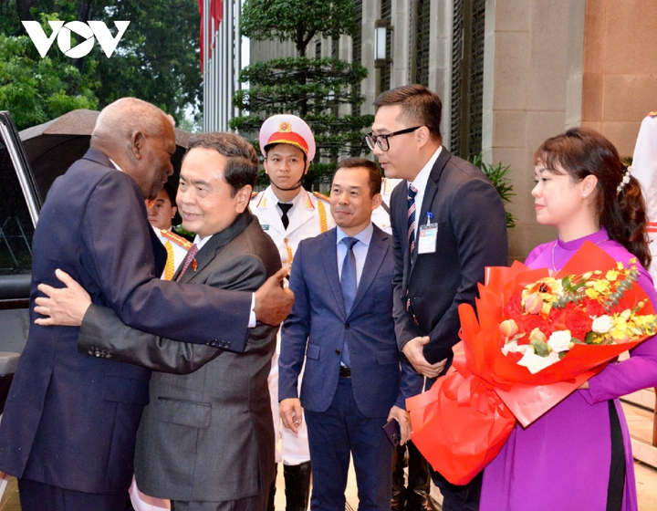 Chủ tịch Quốc hội Trần Thanh Mẫn chủ trì Lễ đón Chủ tịch Quốc hội Chính quyền nhân dân, Chủ tịch Hội đồng Nhà nước Cuba Esteban Lazo Hernández.