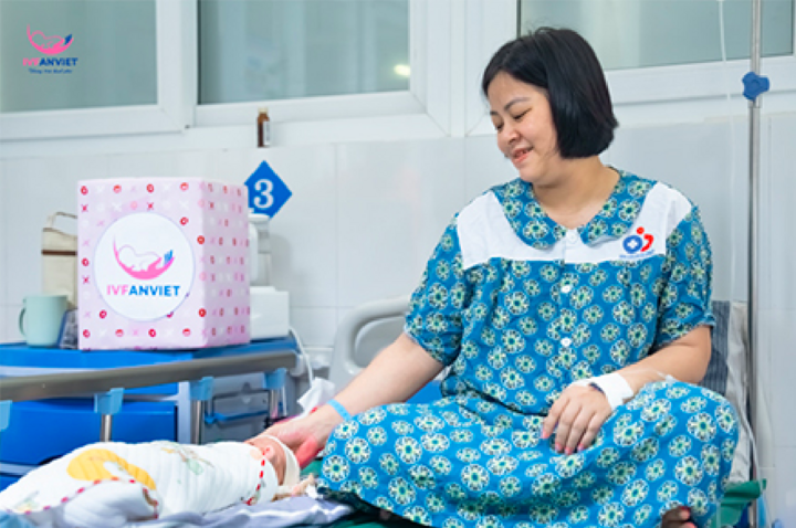 Mẹ U40 vượt nghịch cảnh: Từ tắc vòi trứng đến phép màu làm mẹ - 1