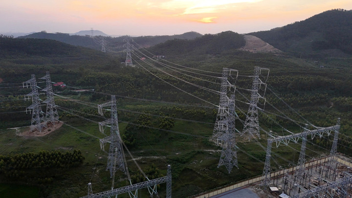 Đóng điện thành công dự án đường dây 500kV Lào Cai - Vĩnh Yên - 2