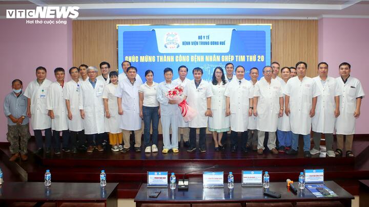 Bệnh nhân H.T.N được xuất viện sau gần 3 tuần ghép tim, đây cũng là bệnh nhân thứ 20 được Bệnh biện Trung ương Huế thực hiện ghép tim xuyên Việt thành công.