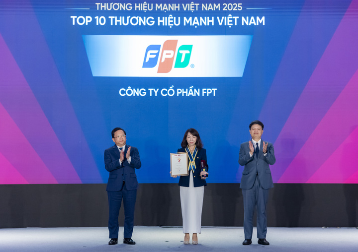 Dẫn dắt ngành kinh tế trọng điểm, FPT lọt Top 10 thương hiệu mạnh Việt Nam - 1