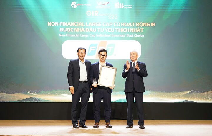 FPT continues to win 'double' IR Awards - 3