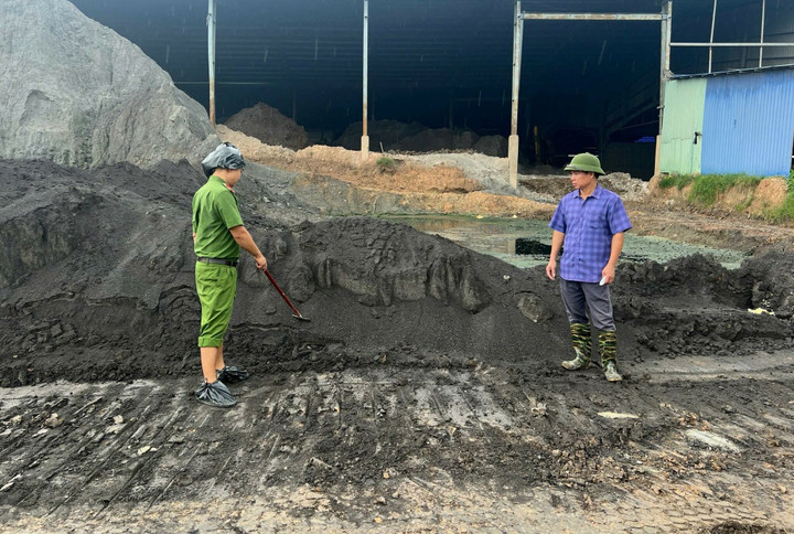 Khu vực Công ty Tân Thuận Phong đổ trái phép chất thải