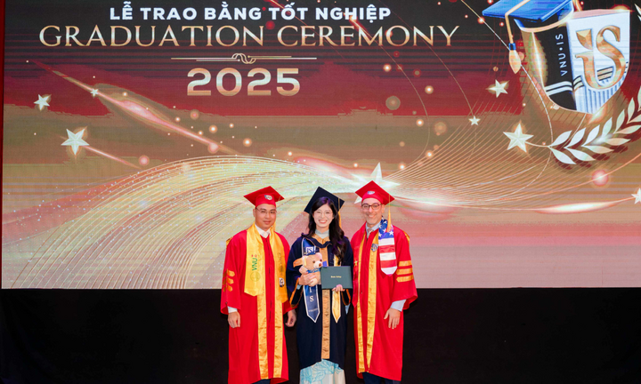 Nguyễn Diệu Thương trong lễ tốt nghiệp. (Ảnh: NVCC)