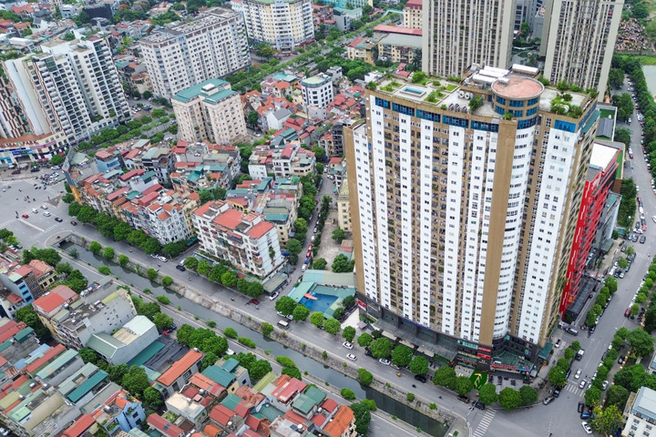 Siết tín dụng mua nhà ở thứ hai: Thị trường nguy cơ bị "đóng băng"