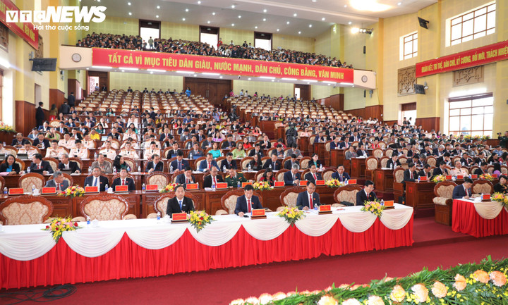 Quang cảnh phiên trù bị Đại hội đại biểu Đảng bộ tỉnh Lâm Đồng lần thứ I, nhiệm kỳ 2025–2030.