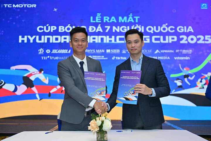 Lễ ra mắt Cúp bóng đá 7 người Quốc gia 2025 diễn ra tại Hà Nội sáng 9/10.