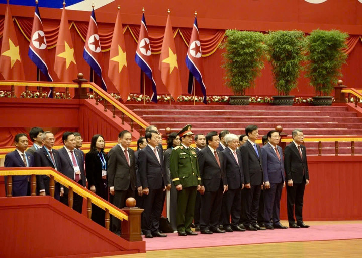 Các thành viên Đoàn đại biểu cấp cao Việt Nam.