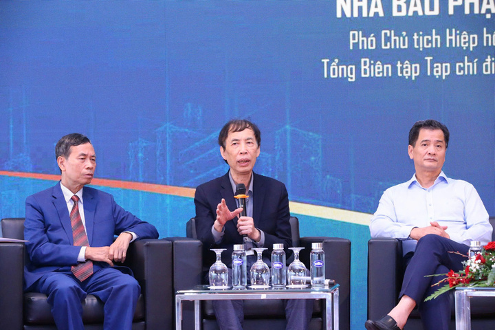 Theo ông Nguyễn Văn Đính, sẽ có nhiều rủi ro khi môi giới tự chuyển hóa sang đầu tư, ôm hàng.