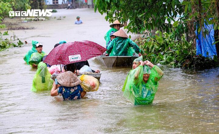 Nhiều xã tại Hà Nội còn ngập sâu trong những ngày tới. (Ảnh minh hoạ)