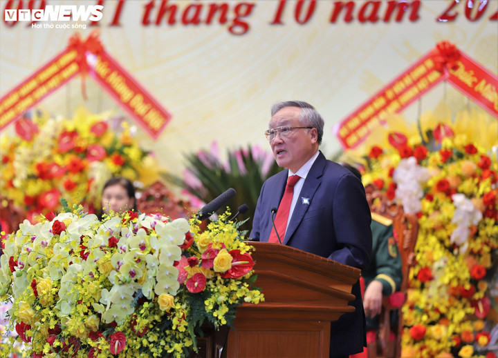 Phó Thủ tướng Thường trực Nguyễn Hòa Bình tham dự và phát biểu chỉ đạo tại Đại hội đại biểu Đảng bộ tỉnh Lâm Đồng lần thứ I, nhiệm kỳ 2025–2030.