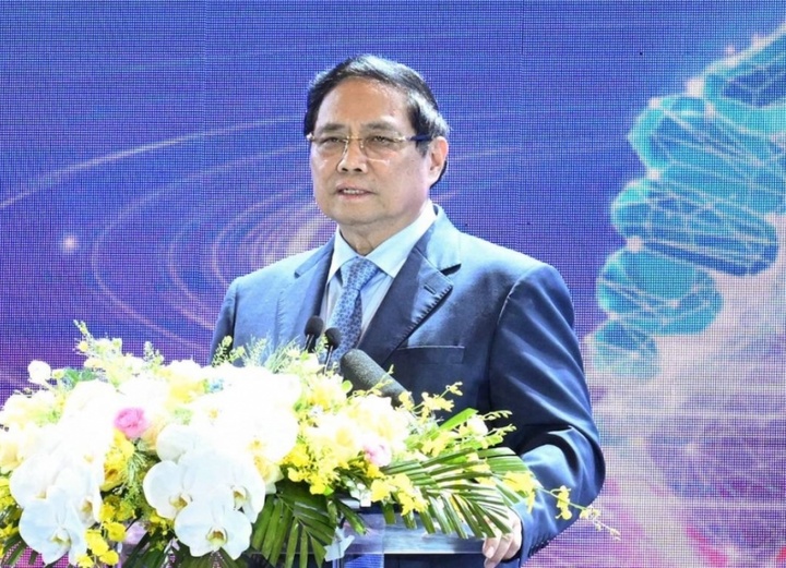 Thủ tướng nêu "3 tiên phong", "2 lớn mạnh" để phát triển kinh tế tư nhân