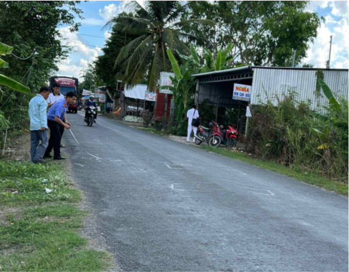 Cơ quan Điều tra VKSND Tối cao kiểm tra hiện trường vụ tai nạn giao thông làm em Tr. tử vong ngày 6/5.