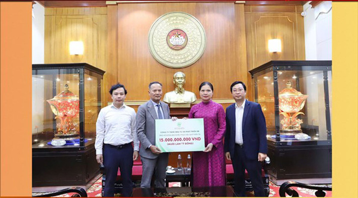 Ban Vận động Cứu trợ Trung ương tiếp nhận ủng hộ đồng bào bị ảnh hưởng bởi bão lũ.