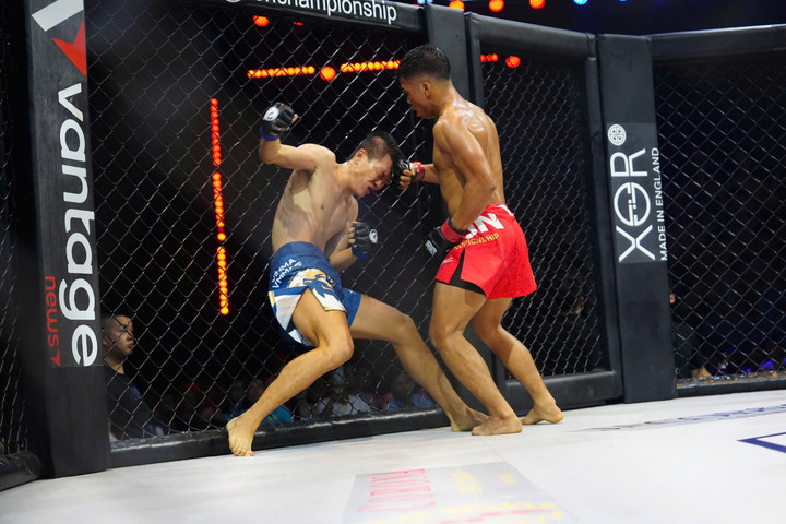 KPA Thuận (đỏ) giành quyền vào chung kết.