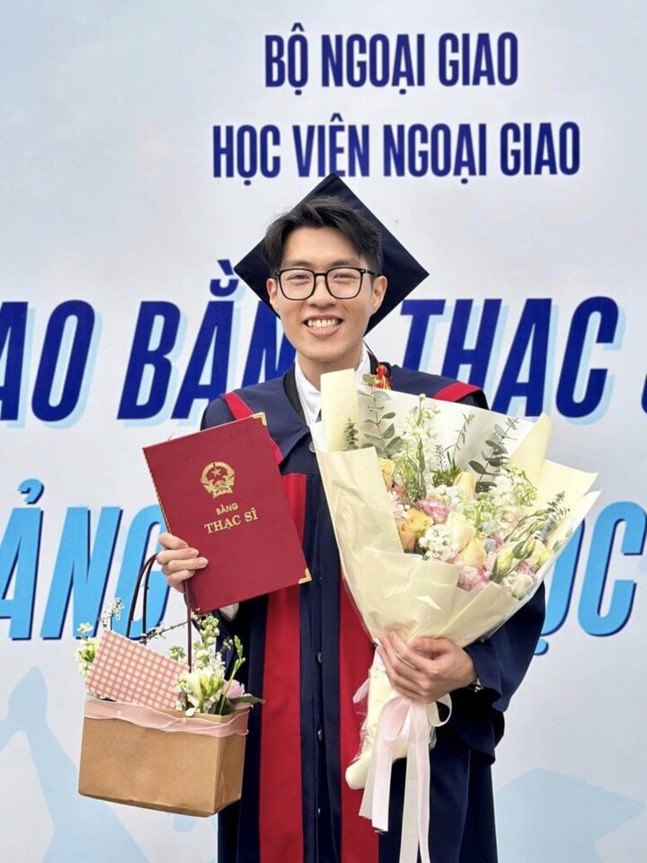 Đào Sơn Anh là một trong những BTV trẻ, sở hữu học vấn ấn tượng.