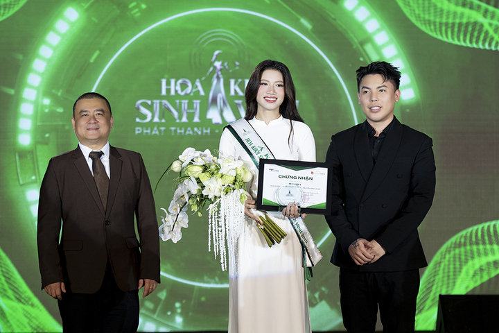 Giọng sáng, dáng xinh - nơi tôn vinh bản lĩnh sinh viên báo chí truyền thông - 3