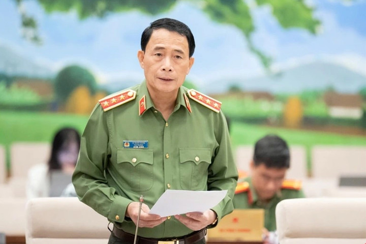 Thứ trưởng Bộ Công an Lê Quốc Hùng.