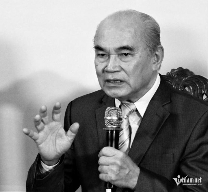 GS.TSKH Lâm Quang Thiệp qua đời vào lúc 21h04 ngày 13/10/2025.