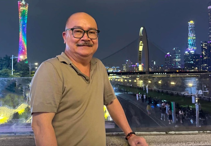 Hoàng Sơn có hơn 40 năm làm nghệ thuật.