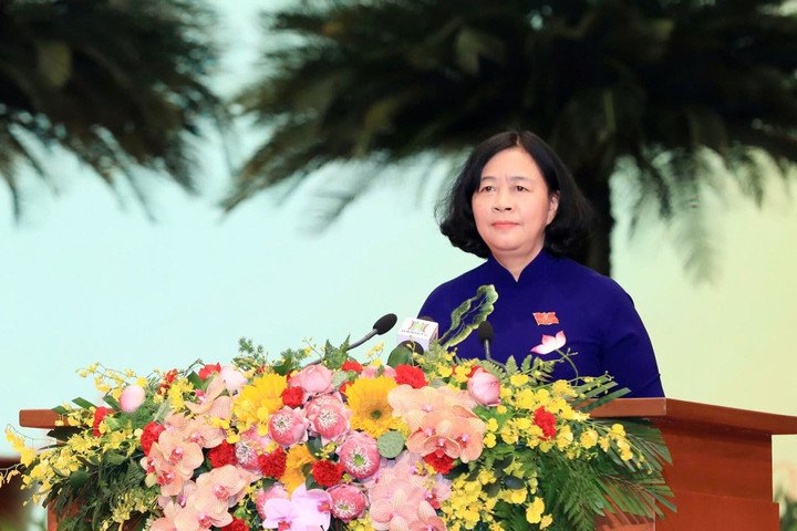 Bí thư Thành ủy Hà Nội Bùi Thị Minh Hoài phát biểu tại phiên trù bị. (Ảnh: Viết Thành)