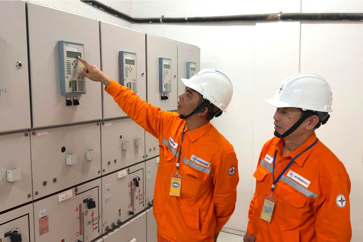 EVNHANOI sẵn sàng đảm bảo nguồn điện an toàn, liên tục và ổn định phục vụ Đại hội đại biểu Đảng bộ Thành phố Hà Nội lần thứ XVIII.